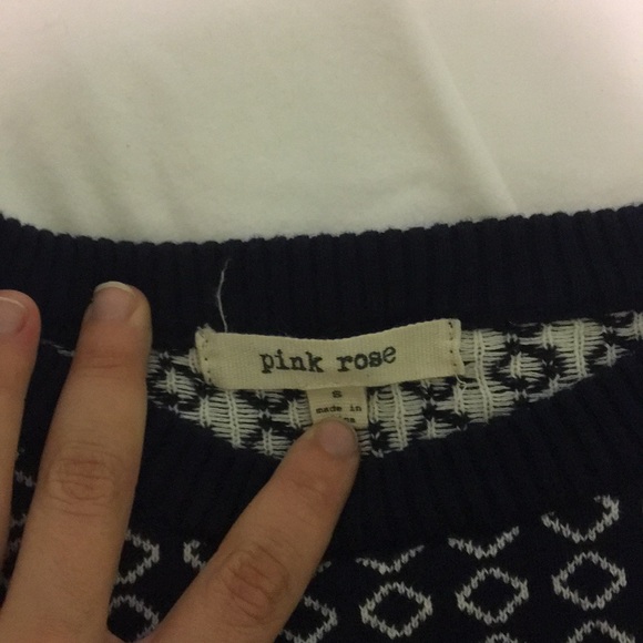 Small navy and white thick sweater 100% cotton - Picture 2 of 6